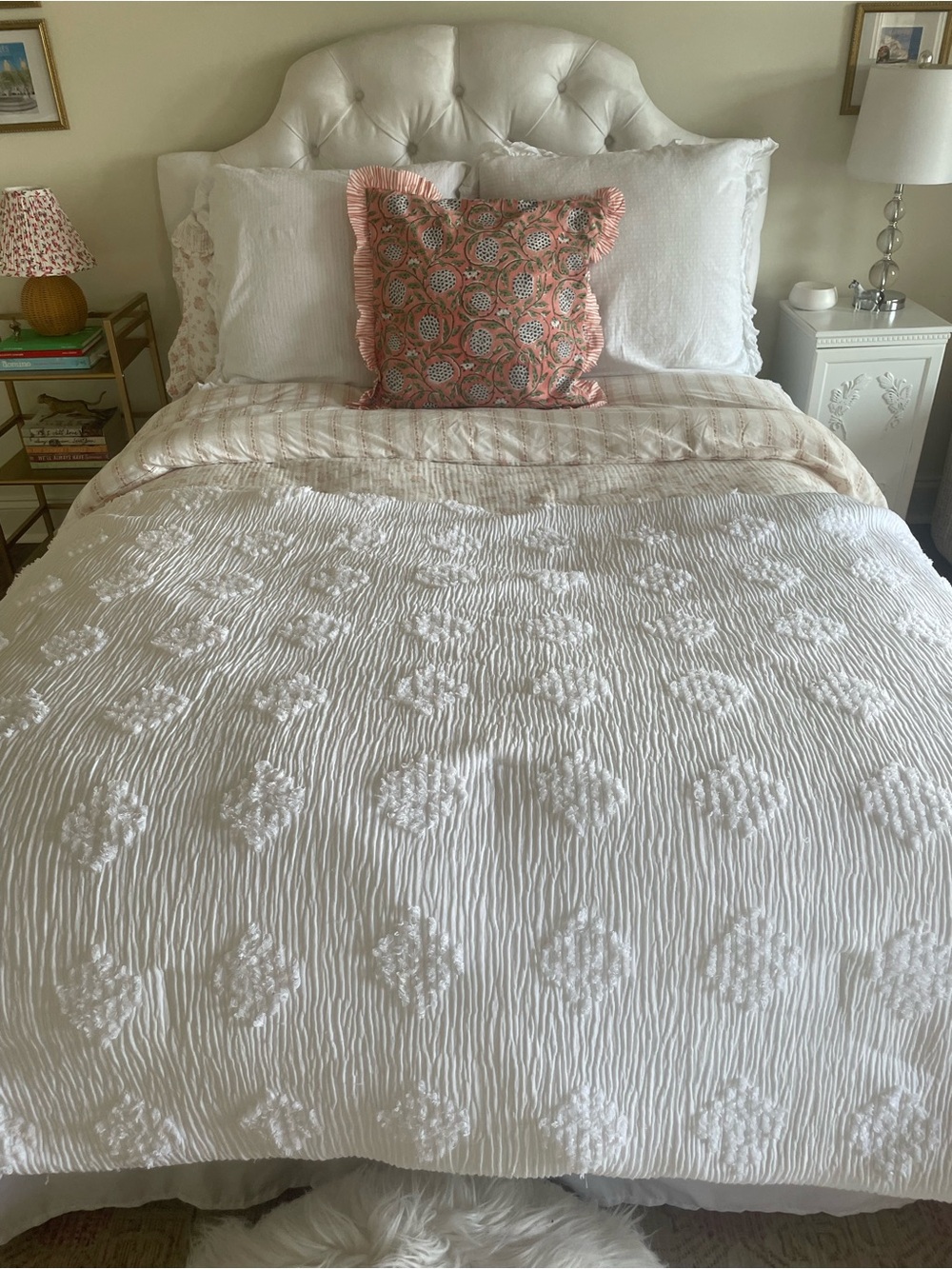 Target Threshold Comforter. Full Queen size